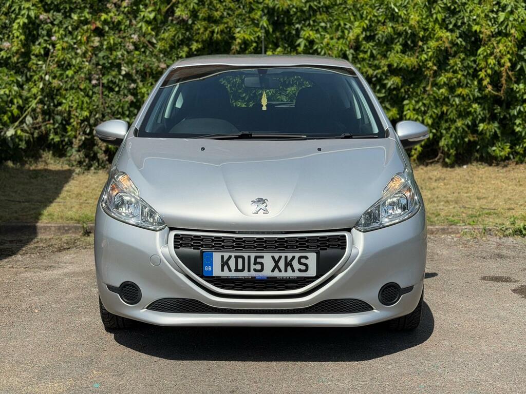 Peugeot 208 Access Silver #2