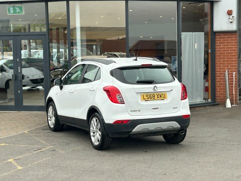 Vauxhall Mokka X Hatchback White #4