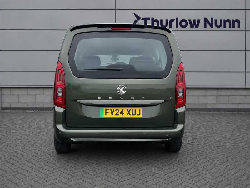 Vauxhall Combo Life 100Kw Design XL 50Kwh 7 Seat Estate Green #7