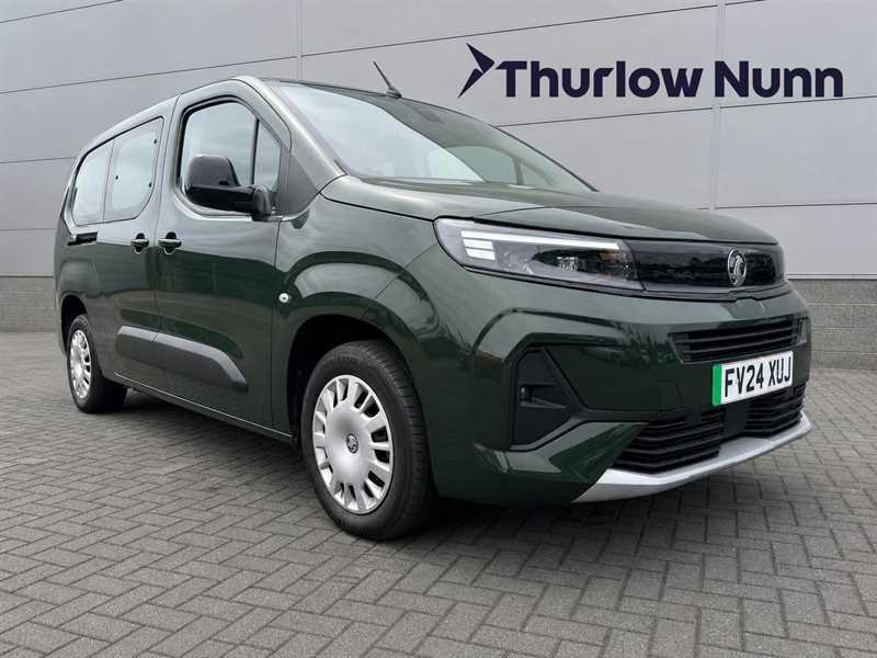 Vauxhall Combo Life 100Kw Design XL 50Kwh 7 Seat Estate Green #11