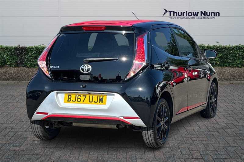 Toyota Aygo 1.0 Vvt-i X-press Hatchback Euro BJ67UJW Black #3