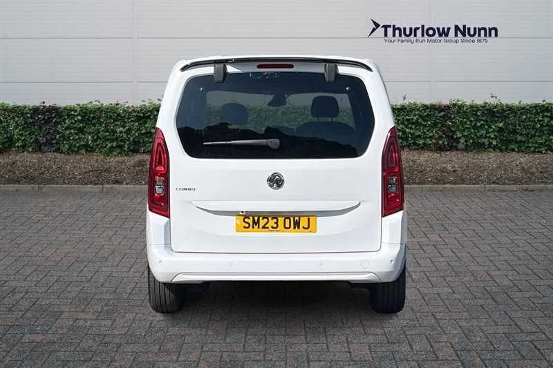 Vauxhall Combo Life 1.5 Turbo D 100 Ps Se Mpv White #4