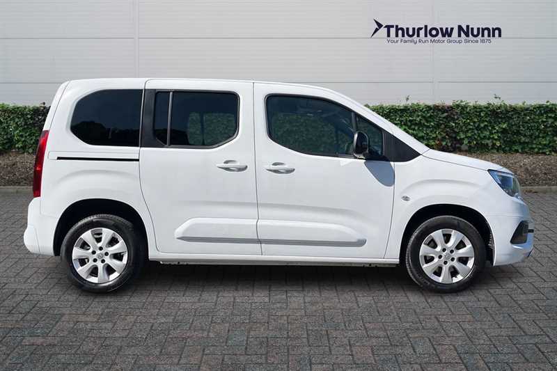 Vauxhall Combo Life 1.5 Turbo D 100 Ps Se Mpv White #2
