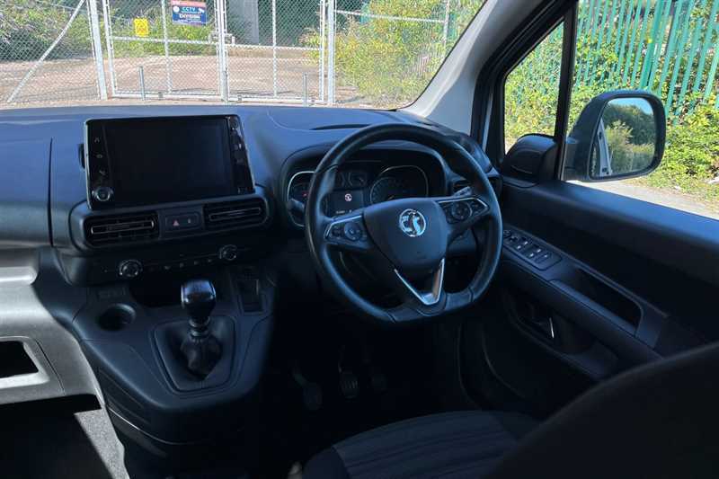 Vauxhall Combo Life 1.5 Turbo D Se Euro 6 Ss Blue #11