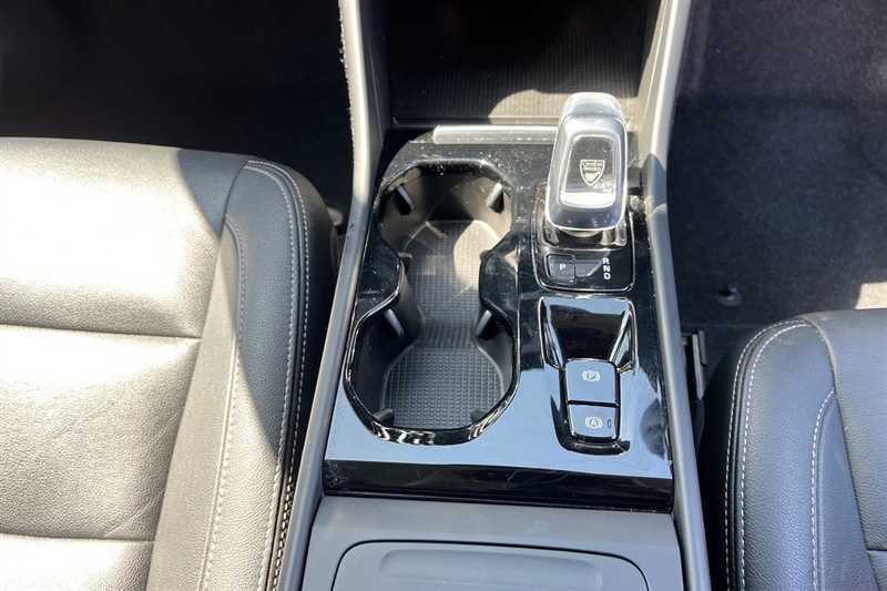 Volvo XC40 R-design Pro, B4 Awd Mild Hybrid Blue #39