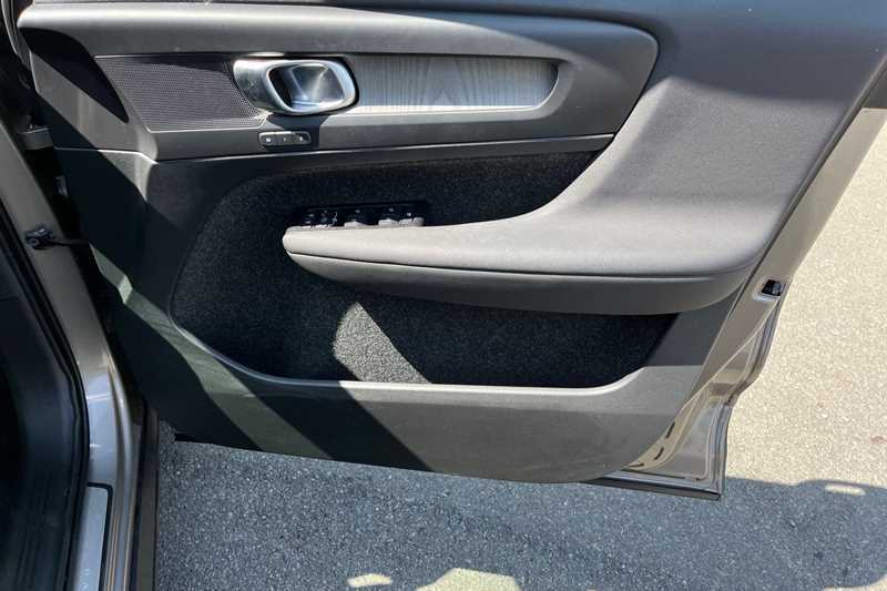 Volvo XC40 R-design Pro, B4 Awd Mild Hybrid Blue #41