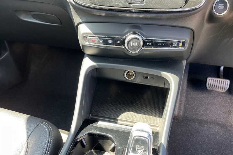 Volvo XC40 R-design Pro, B4 Awd Mild Hybrid Blue #15