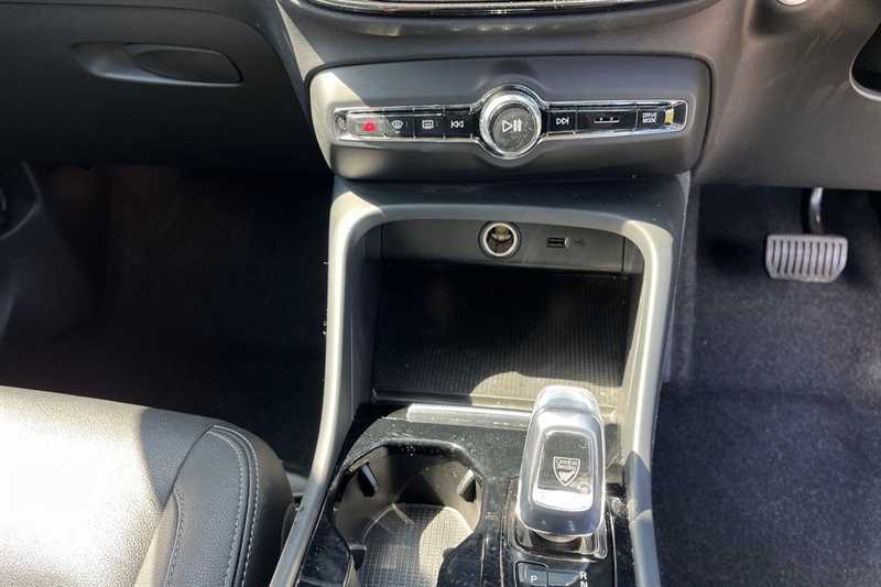 Volvo XC40 R-design Pro, B4 Awd Mild Hybrid Blue #38