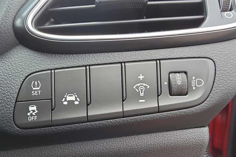 Hyundai I30 I30 Se Nav Crdi Silver #31