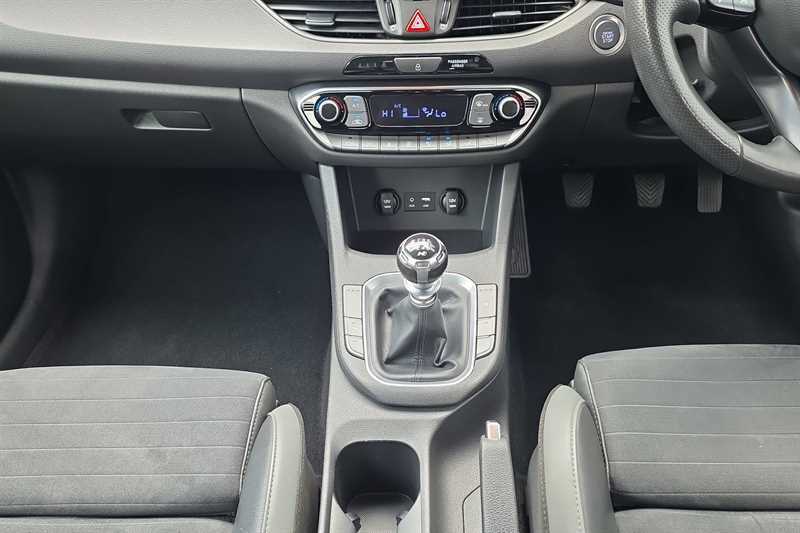 Hyundai I30 I30 Se Nav Crdi Silver #14