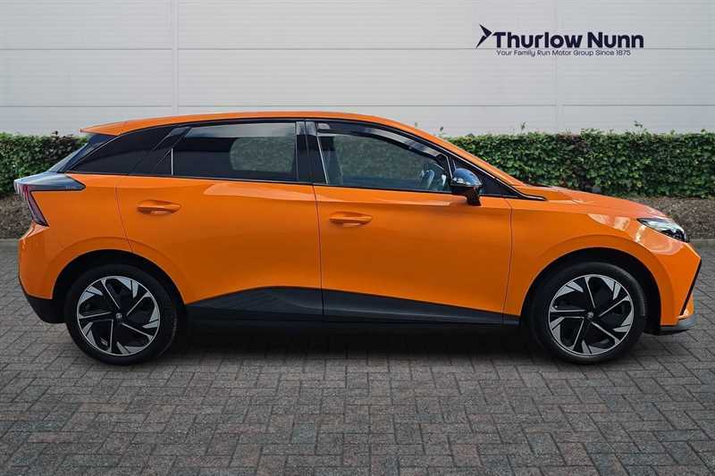 MG MG4 64Kwh Trophy Long Range Hatchback Aut Black #2