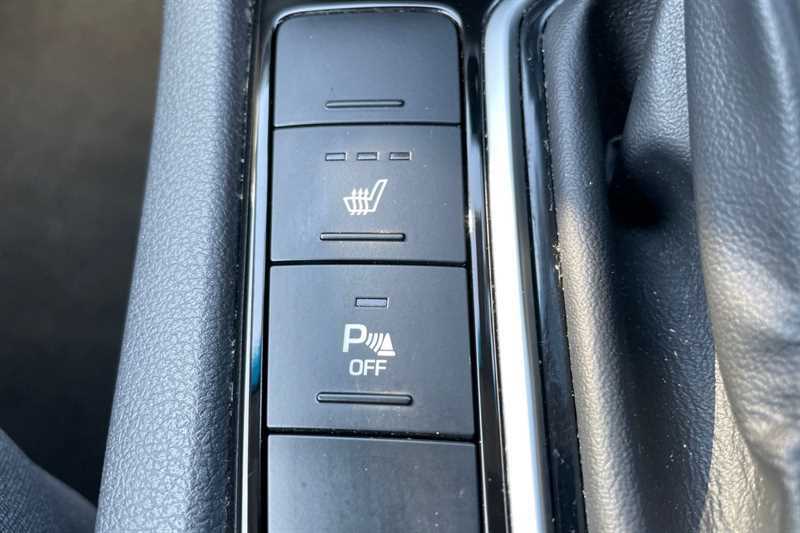 Hyundai Ioniq Blue #30