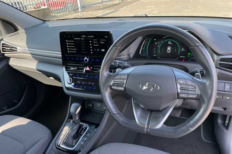Hyundai Ioniq Blue #15
