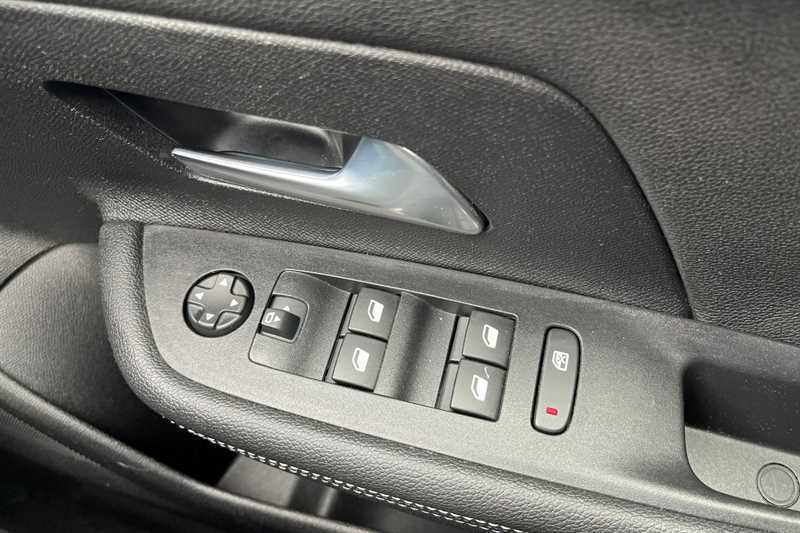 Vauxhall Mokka Vauxhall Mokka Gs White #16