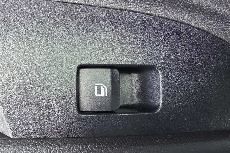 Hyundai I20 1.0 T-gdi 100Ps Se Connect 48 Volt Hybrid Blue #27