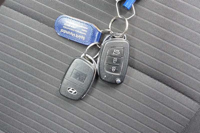 Hyundai I20 1.0 T-gdi 100Ps Se Connect 48 Volt Hybrid Blue #36