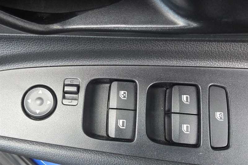 Hyundai I20 1.0 T-gdi 100Ps Se Connect 48 Volt Hybrid Blue #16