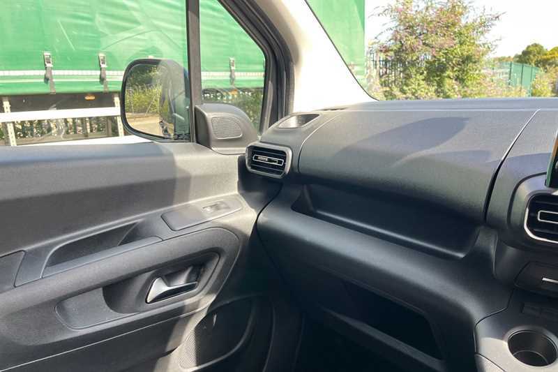 Vauxhall Combo Life 1.5 Turbo D Se XL Mpv 6Spd Euro Grey #40