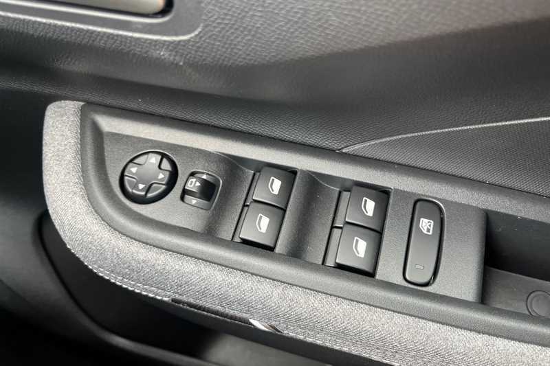 Vauxhall Frontera 1.2 Hybrid Gs Suv Hybrid E-dct Euro 6 Black #16