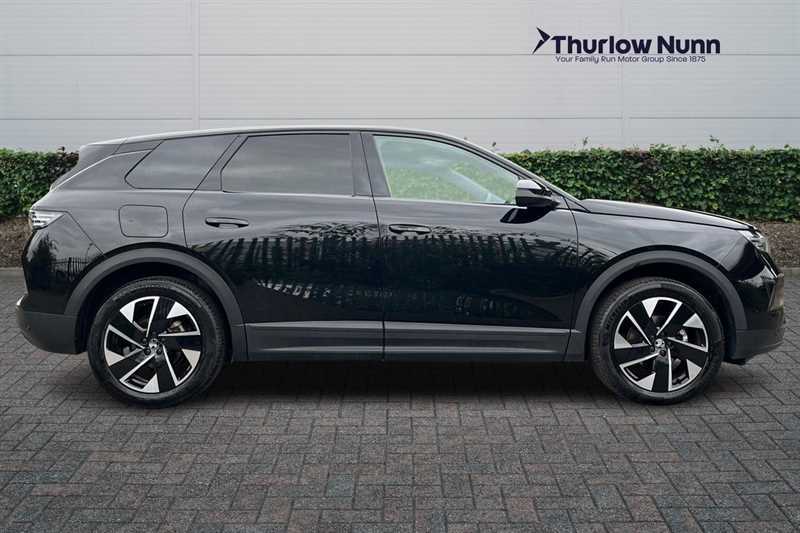 Vauxhall Grandland 1.2I Mhev 136 Ps Ultimate Hybrid S Black #2