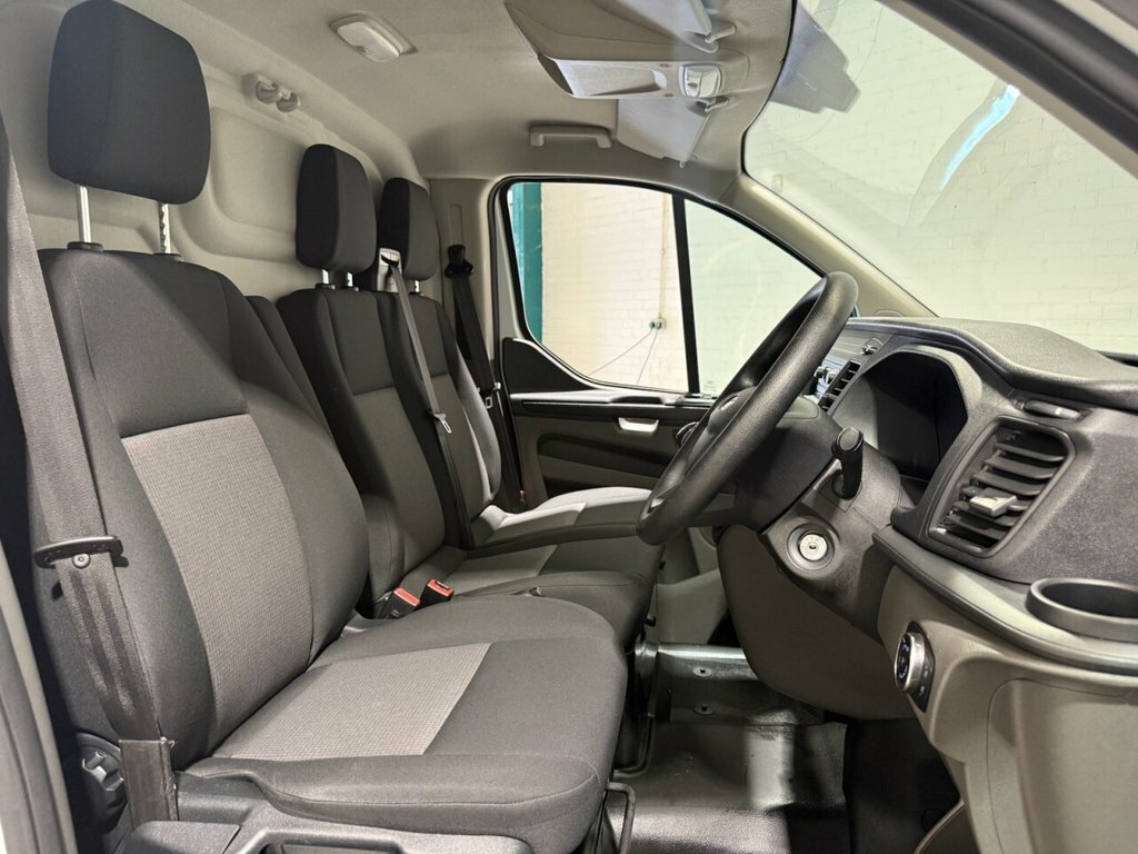 Ford Transit Custom 2L Null White #4