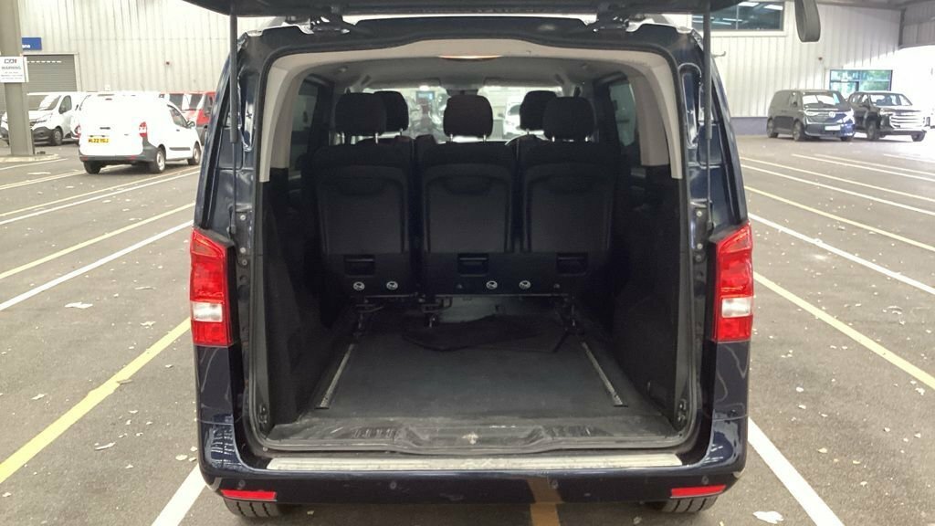 Mercedes-Benz Vito 114Cdi Tourer Select L3 Black #7