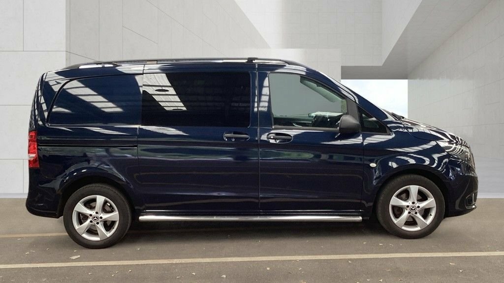 Mercedes-Benz Vito 2.1L Sport Blue #5