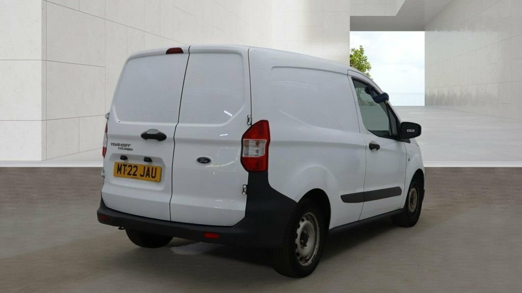 Ford Transit Courier 1L Leader White #4