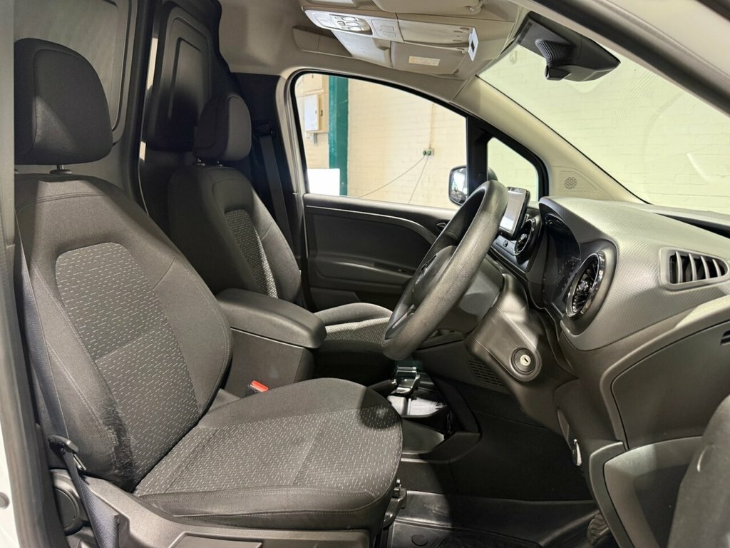 Mercedes-Benz CITAN 1.5L Progressive White #6