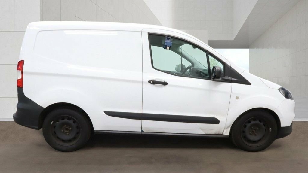 Ford Transit Courier 1.5L Trend White #5