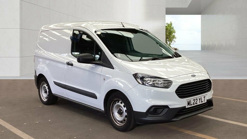 Ford Transit Courier 1L Leader White