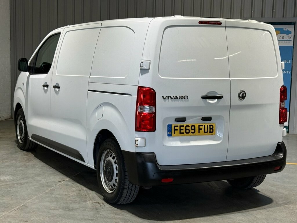 Vauxhall Vivaro 1.5L Edition White #2
