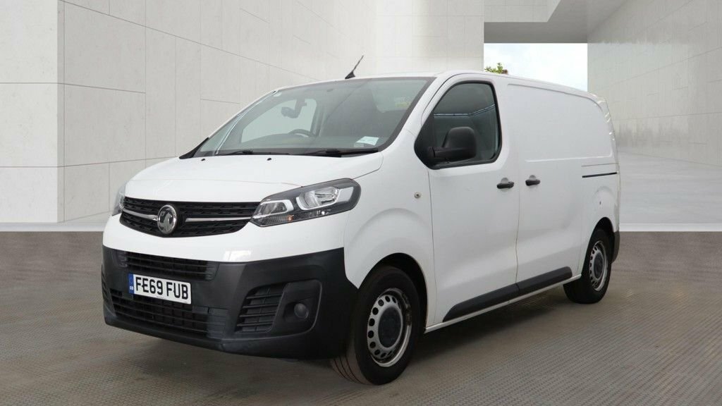 Vauxhall Vivaro 1.5L Edition White #2