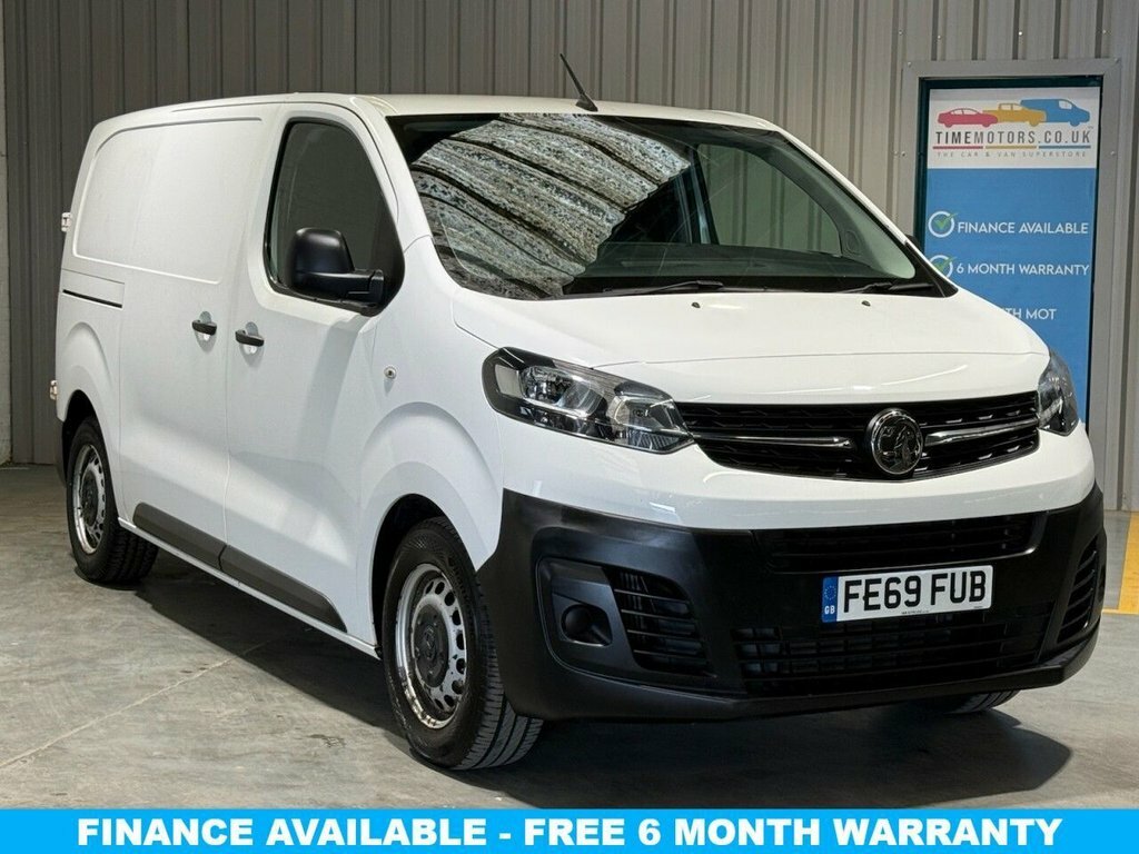 Vauxhall Vivaro 1.5L Edition White