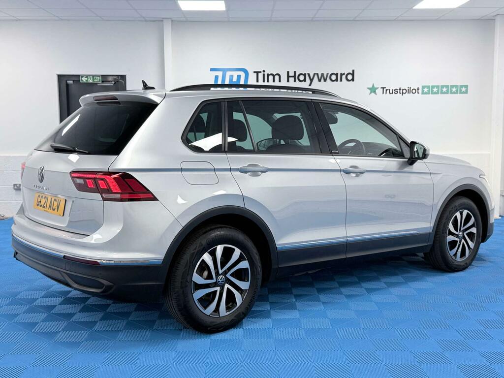 Volkswagen Tiguan 2.0 Tdi Active Euro 6 Ss Silver #4