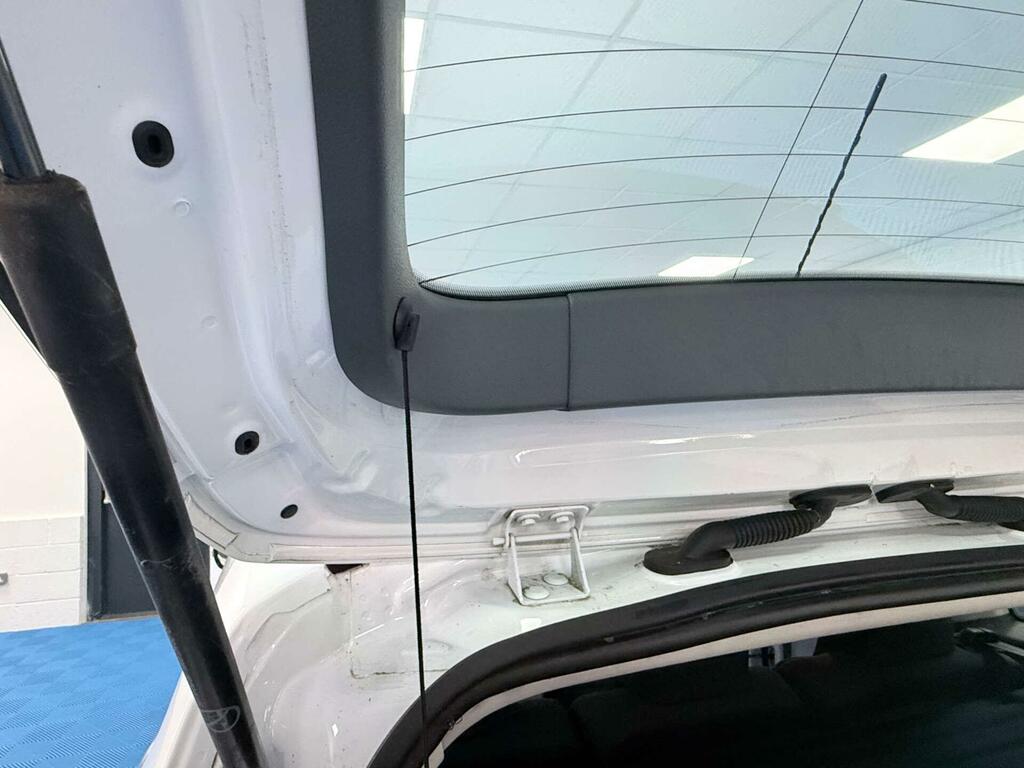 Ford C-Max 1.0T Ecoboost Titanium X Mpv Eur White #26