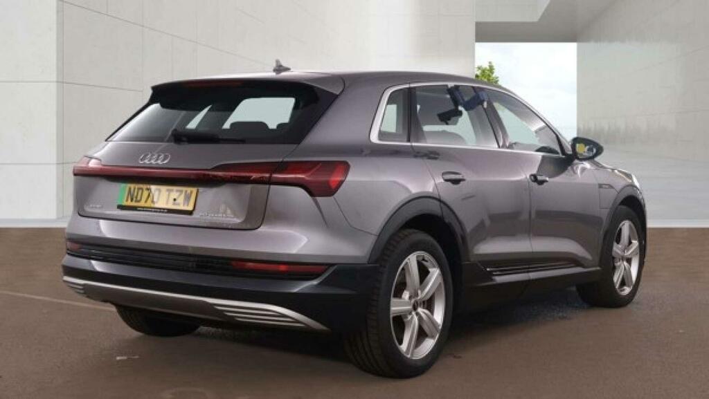 Audi E-tron 50 Technik Quattro 71.2Kwh ND70TZW Grey #4
