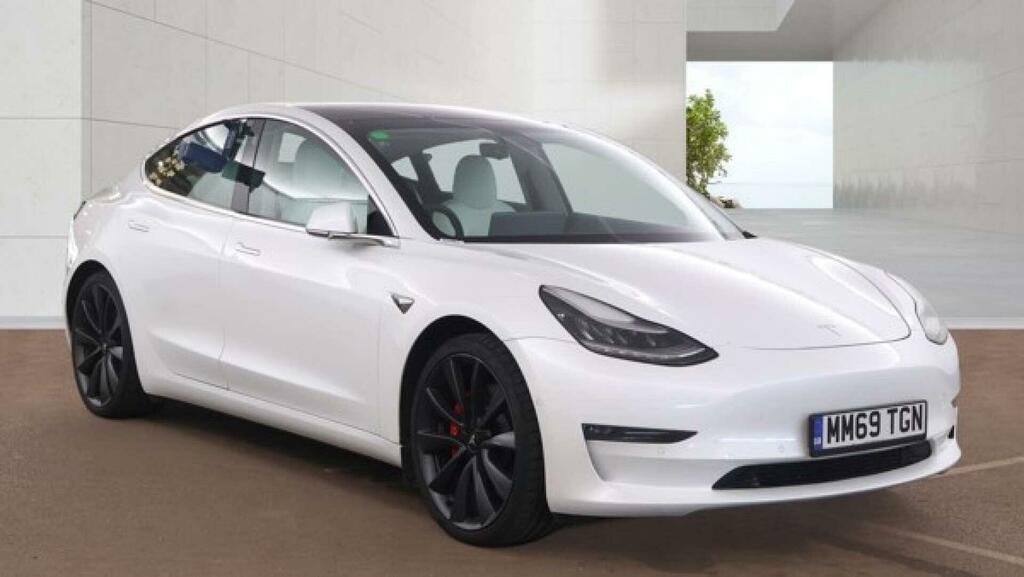Tesla Model 3 Dual Motor Performance 4Wde Performanc White