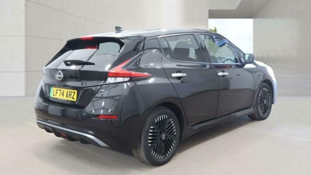 Nissan Leaf N-connecta Black #4