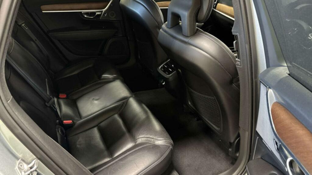 Volvo V90 D4 Inscription Estate Silver #7