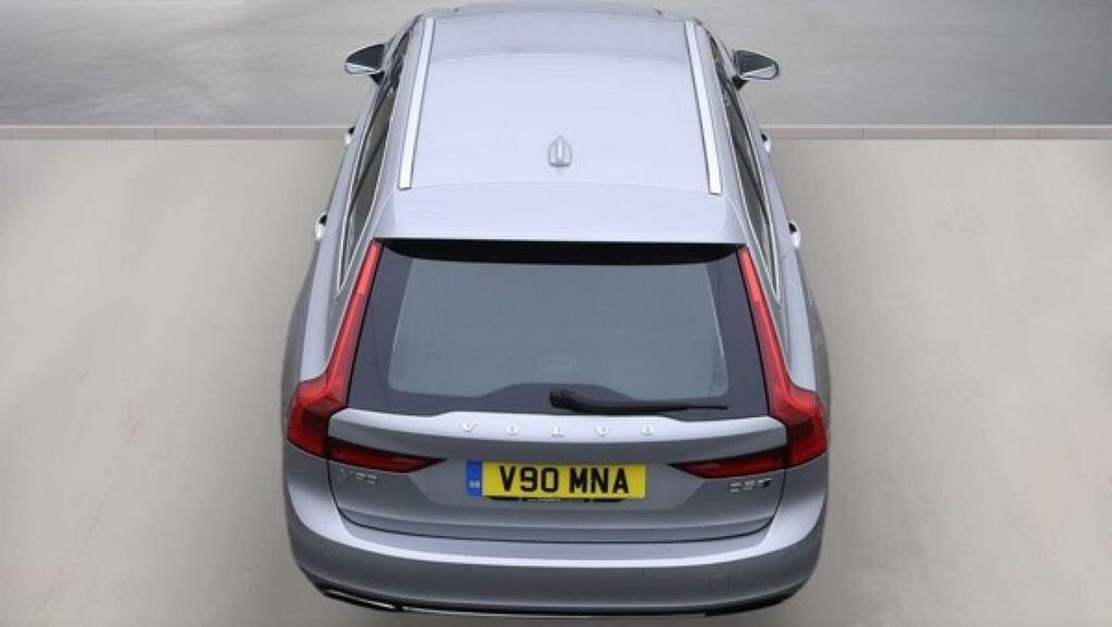 Volvo V90 D4 Inscription Estate Silver #13