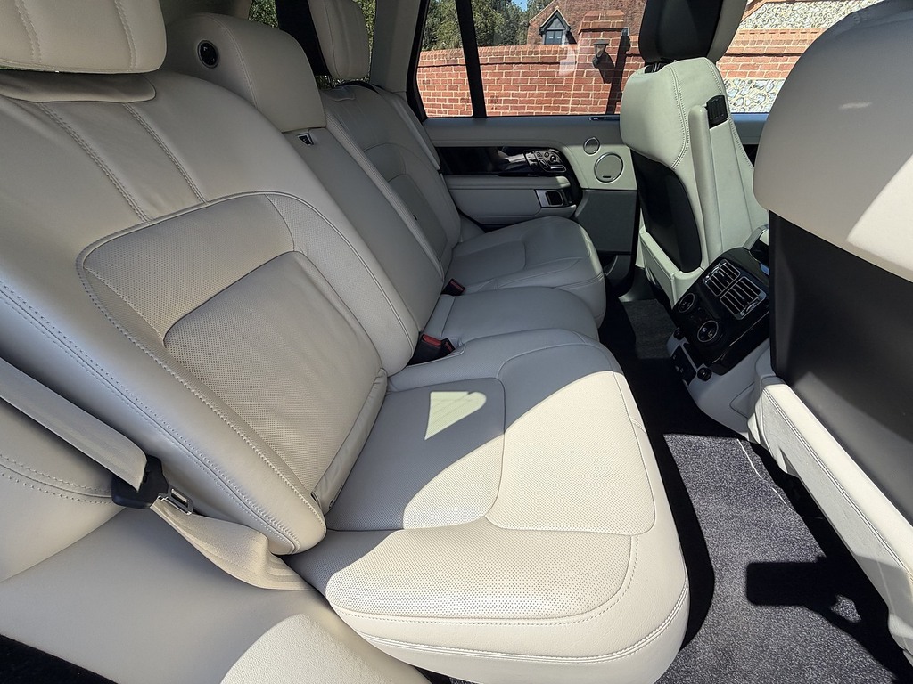 Land Rover Range Rover 2.0 P400e Silver #12