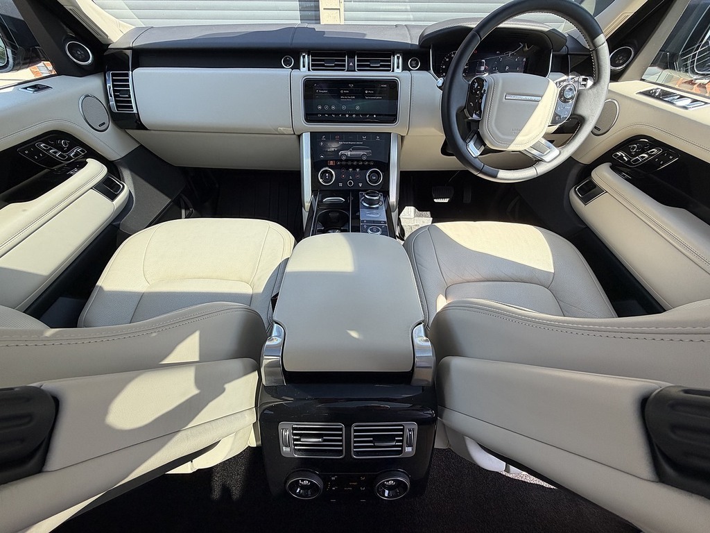 Land Rover Range Rover 2.0 P400e Silver #9