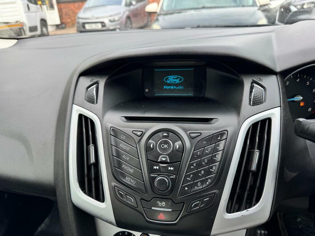 Ford Focus 1.0T Ecoboost Zetec Euro 5 Ss White #26