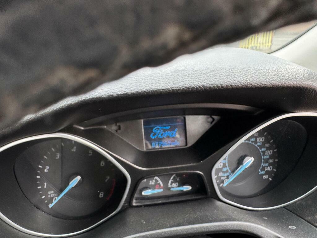 Ford Focus 1.0T Ecoboost Zetec Euro 5 Ss White #25