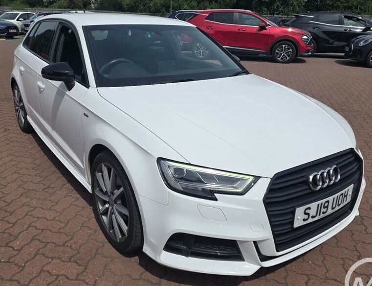 Audi A3 Hatchback 1.0 Tfsi 30 Black Edition 2019 White