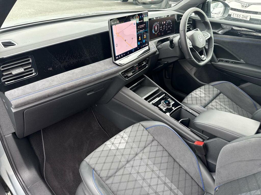 Volkswagen Tiguan Life White #2
