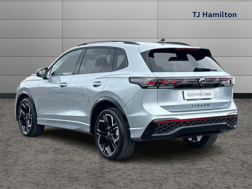 Volkswagen Tiguan Life White #3