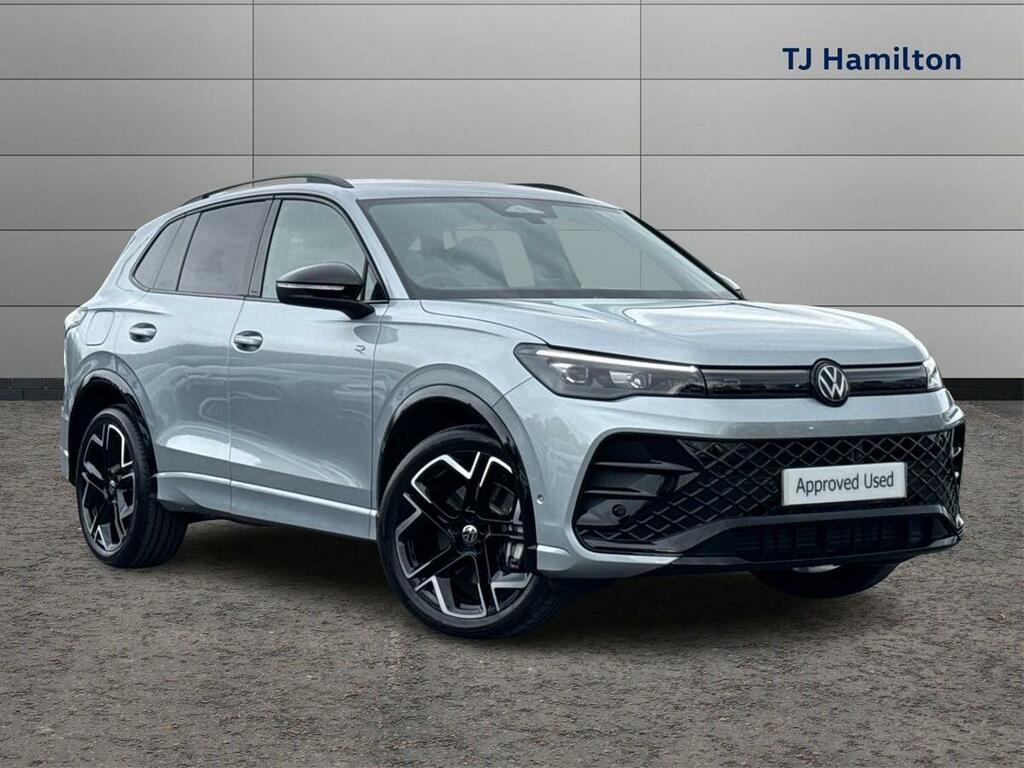 Volkswagen Tiguan Life White #1