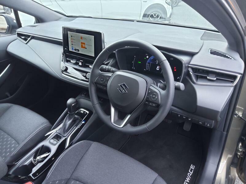 Suzuki Swace 1.8 Hybrid Motion Cvt White #10